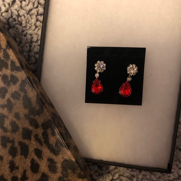 New York & Company Jewelry - Adorable Red Bling Earrings 😍